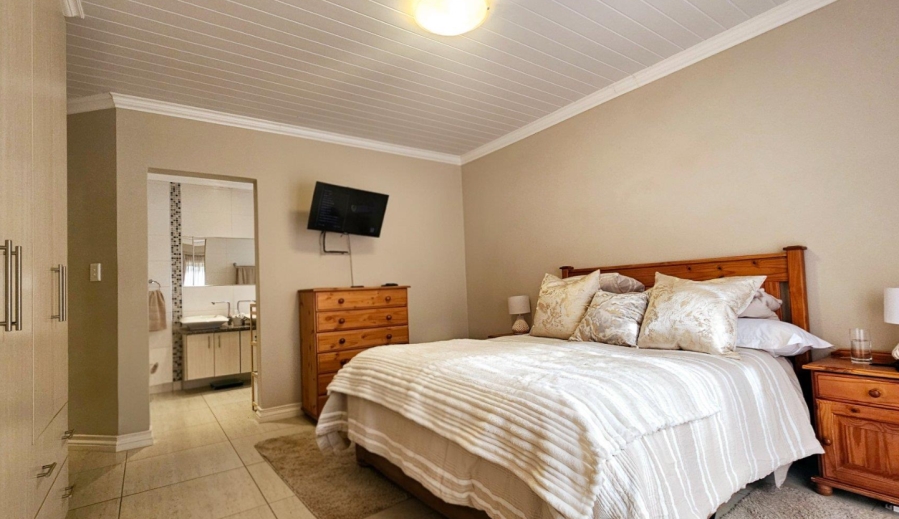 3 Bedroom Property for Sale in Monte Christo Western Cape